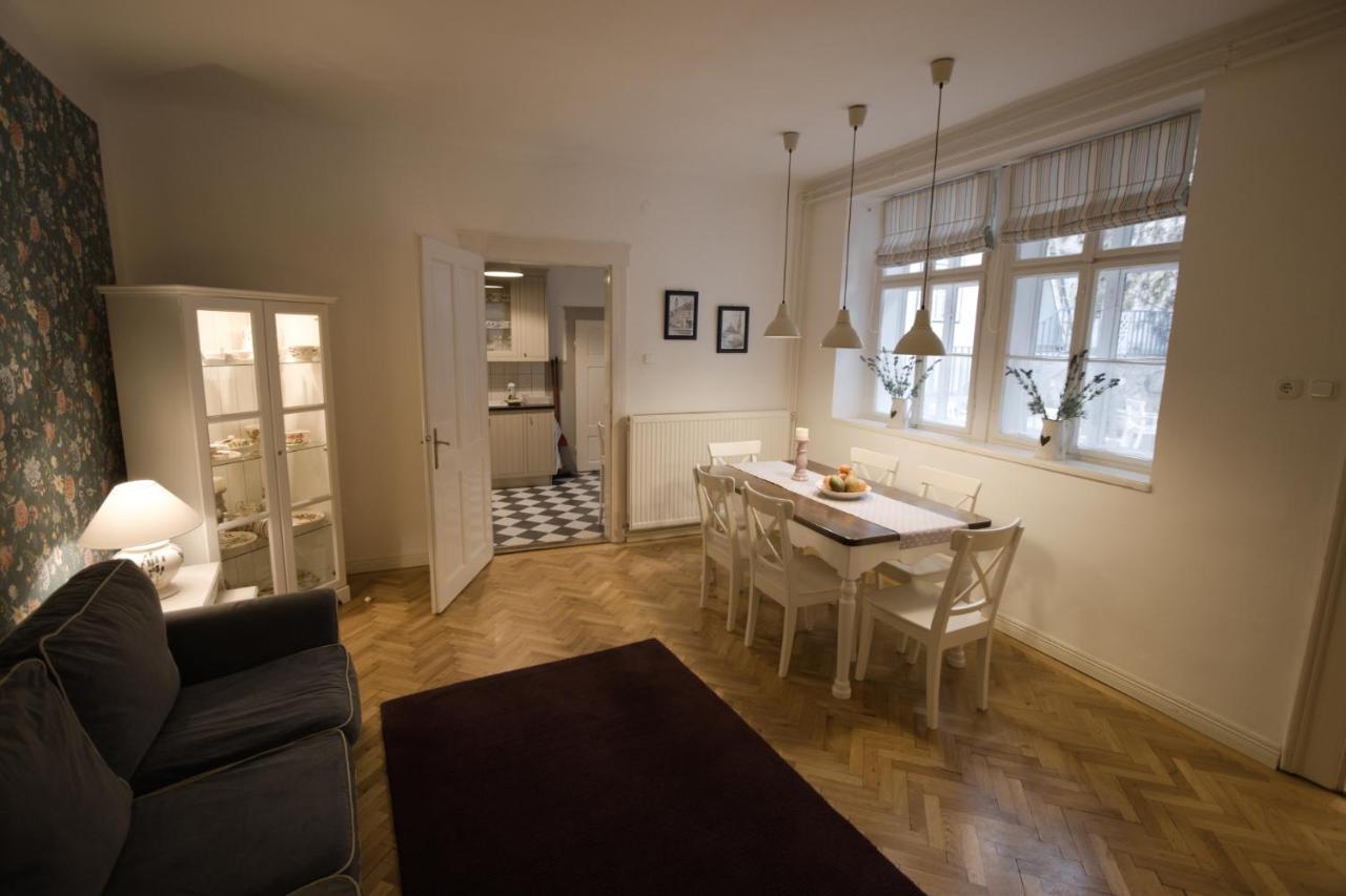 Ister Guesthouse إسترغوم المظهر الخارجي الصورة