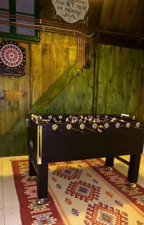 Ister Guesthouse إسترغوم المظهر الخارجي الصورة