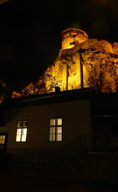 Ister Guesthouse إسترغوم المظهر الخارجي الصورة